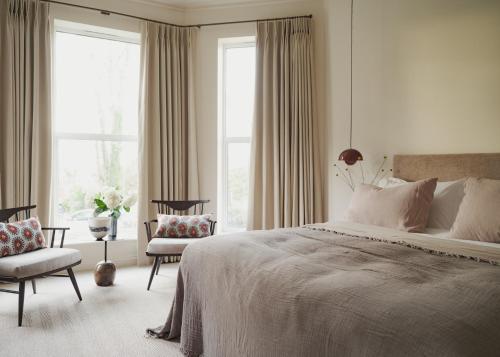 leighton townhouse adults only