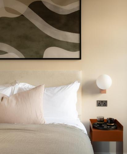 leighton townhouse adults only