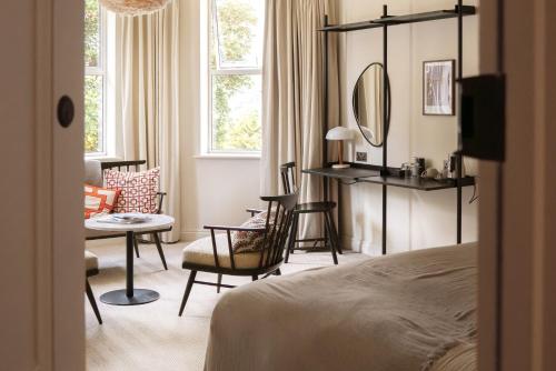 leighton townhouse adults only