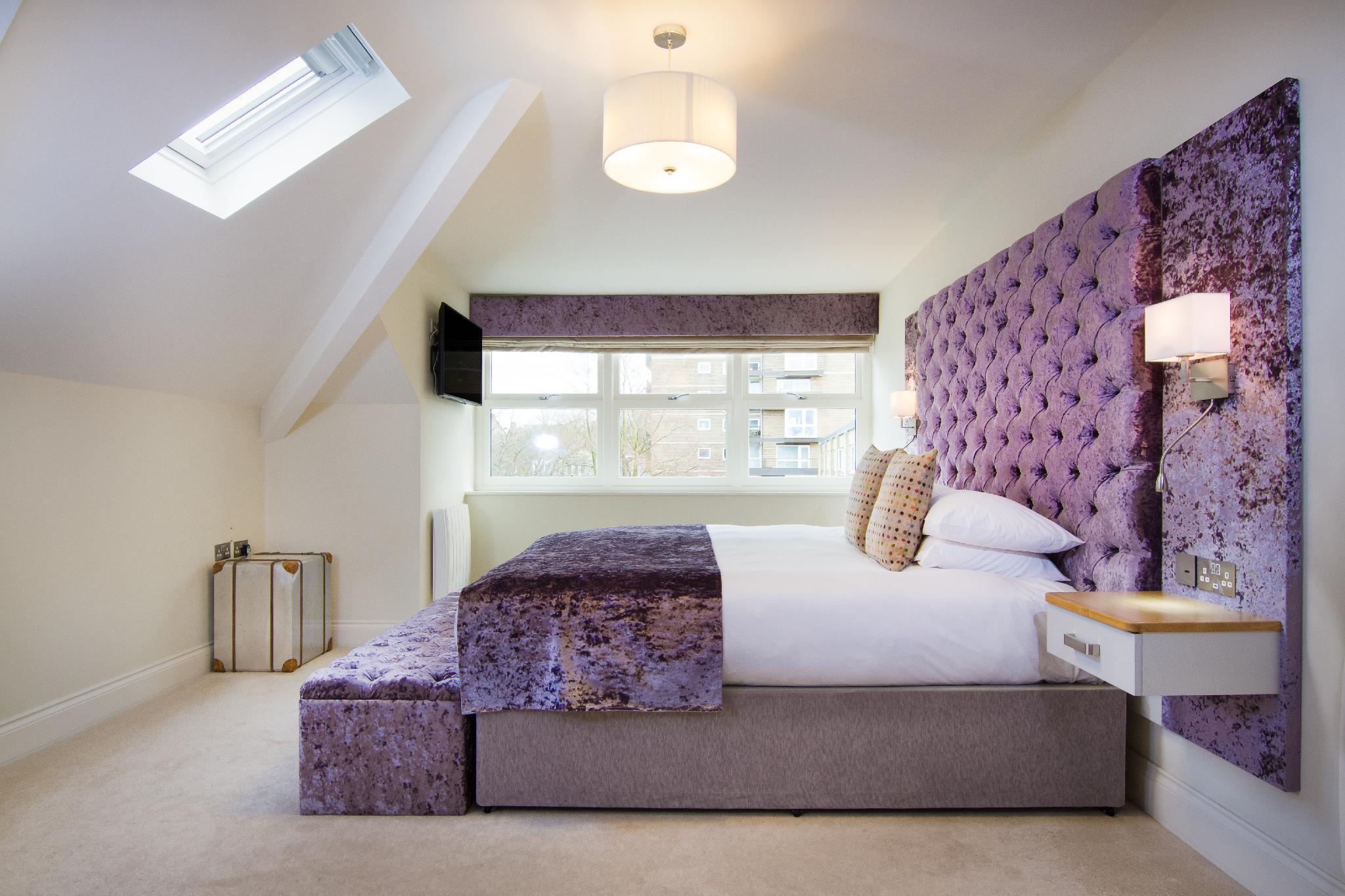 white hart hotel and apartments