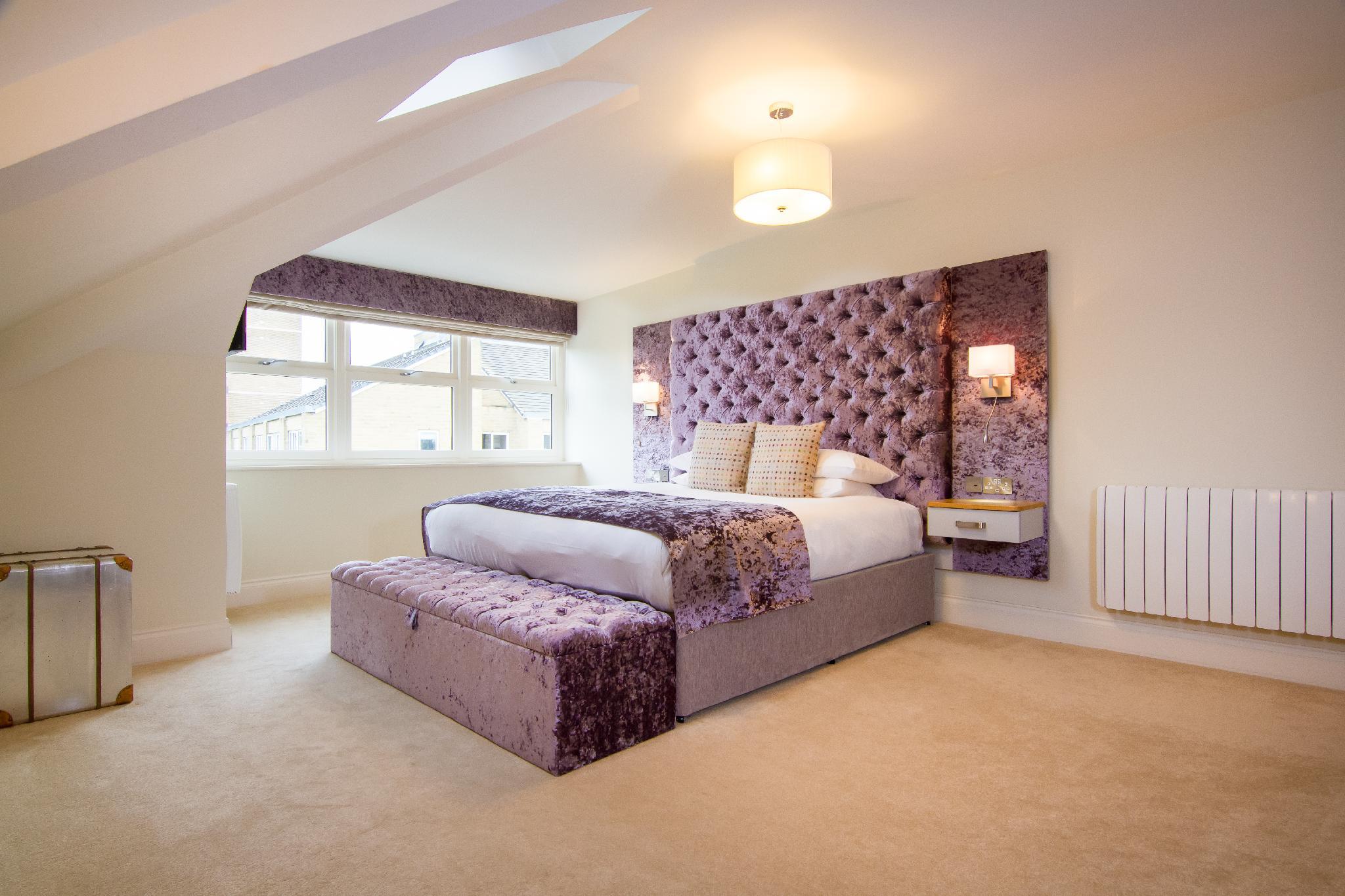 white hart hotel and apartments