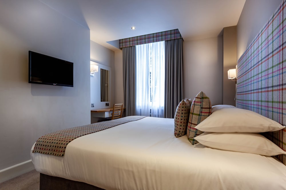 white hart hotel and apartments