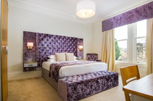 white hart hotel and apartments