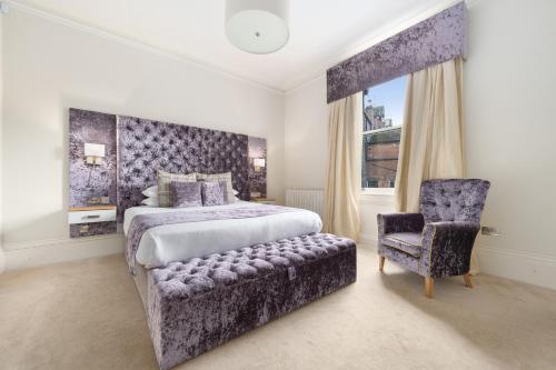 white hart hotel and apartments