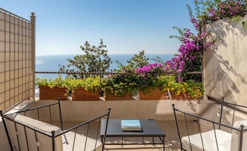 furore grand hotel