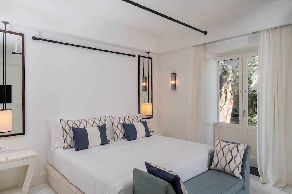 furore grand hotel