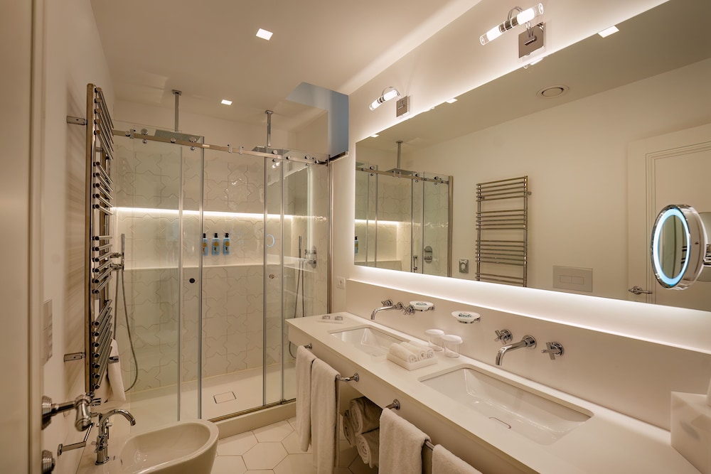 furore grand hotel