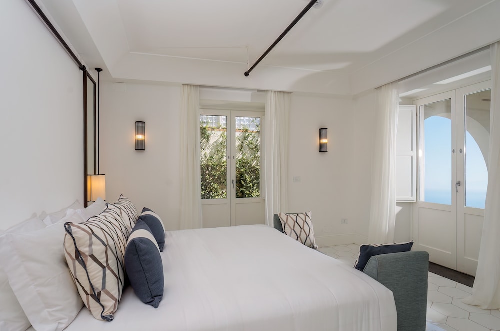 furore grand hotel