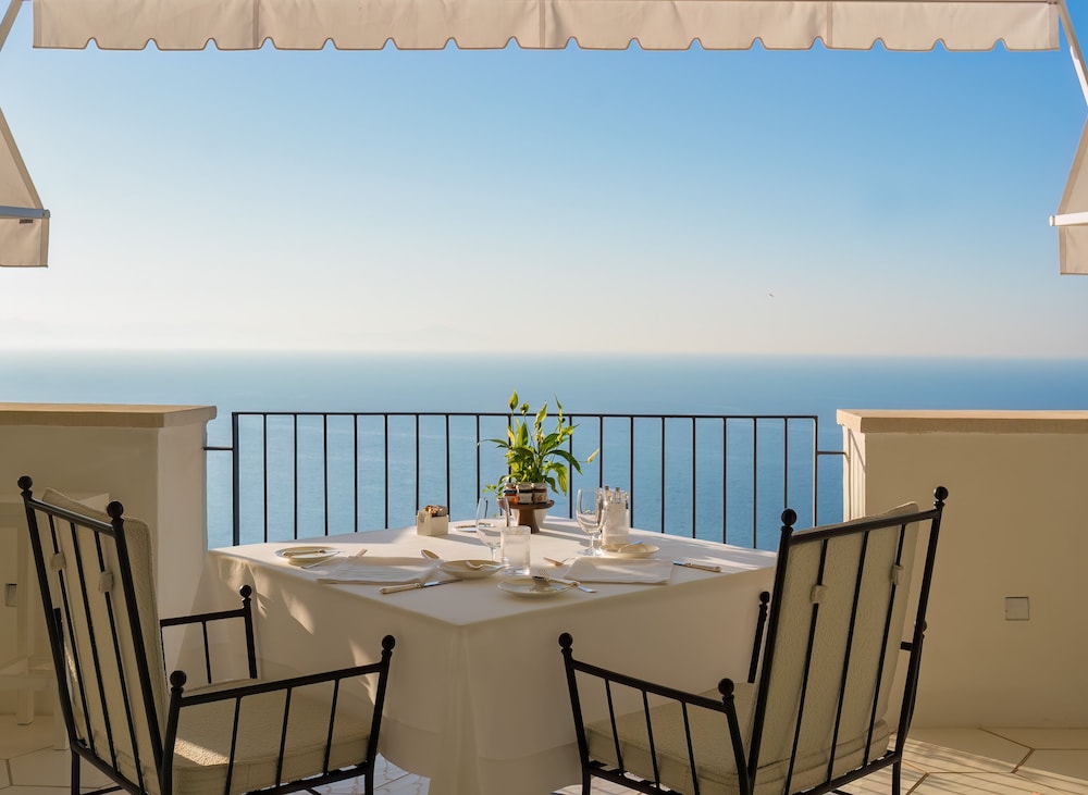 furore grand hotel