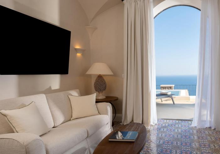 furore grand hotel