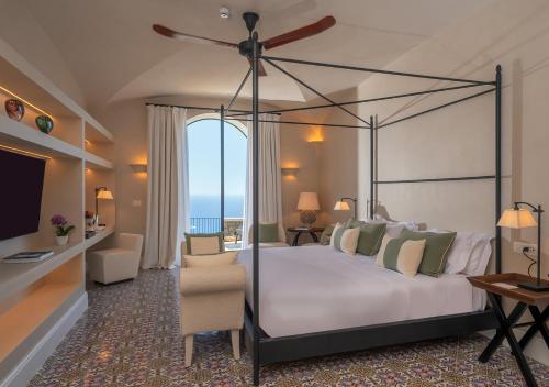 furore grand hotel