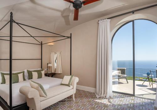furore grand hotel