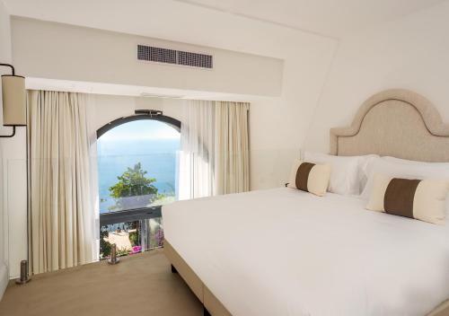 furore grand hotel