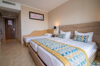 riadh palms resort and spa