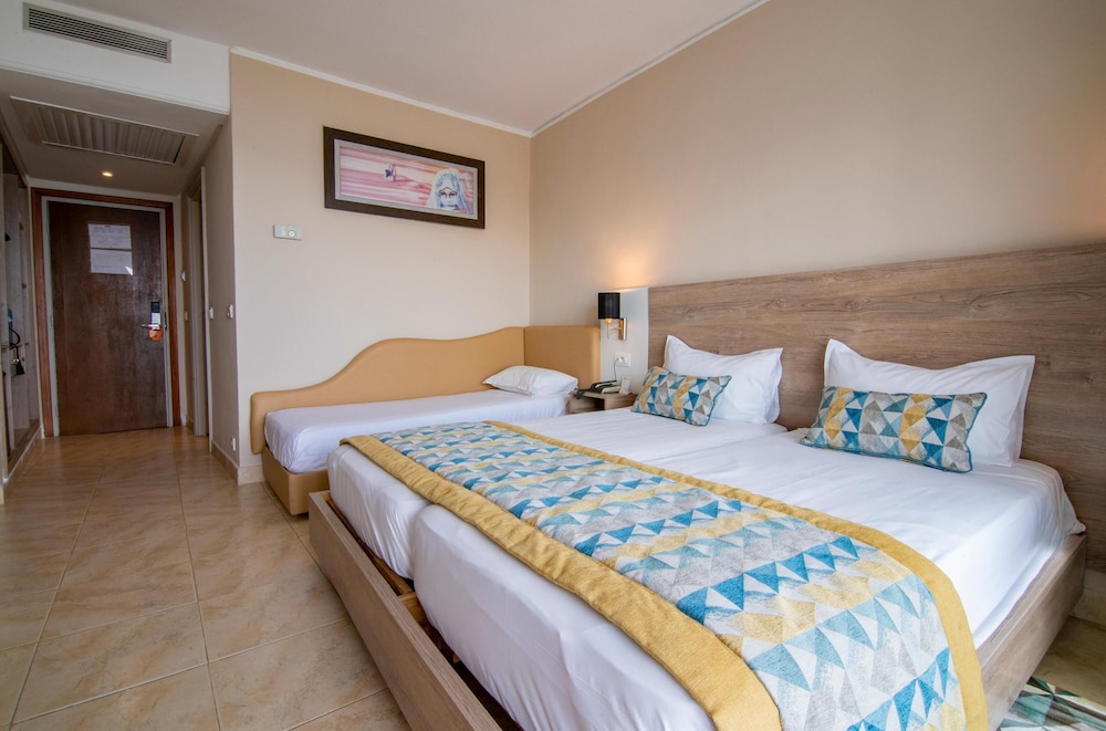 riadh palms resort and spa