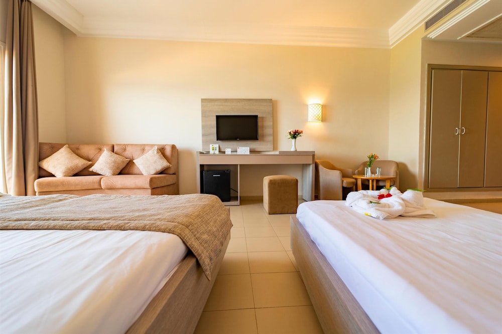 riadh palms resort and spa