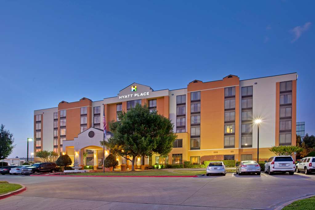 hyatt place dallas arlington