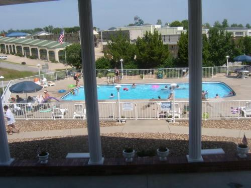 twelve oaks inn