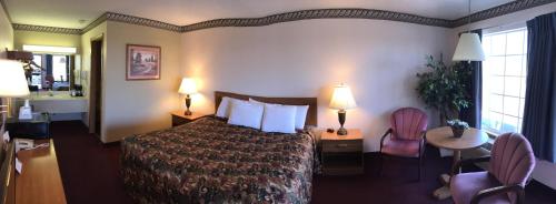 twelve oaks inn