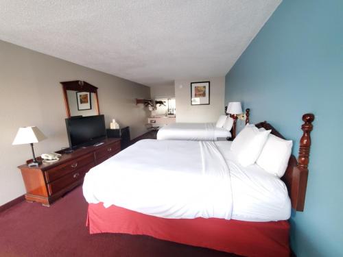 twelve oaks inn