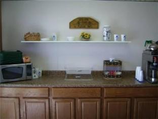 twelve oaks inn