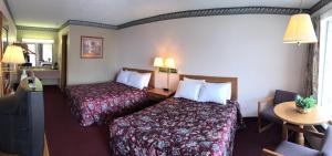 twelve oaks inn