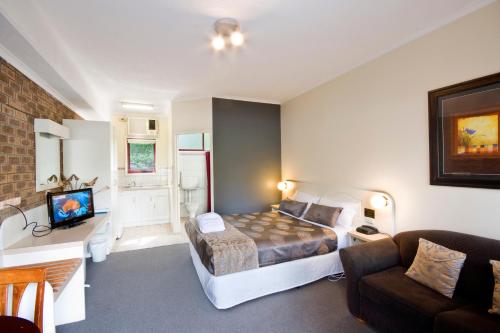 lorne coachman inn