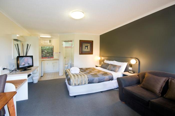 lorne coachman inn