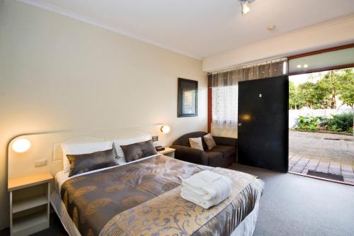 lorne coachman inn