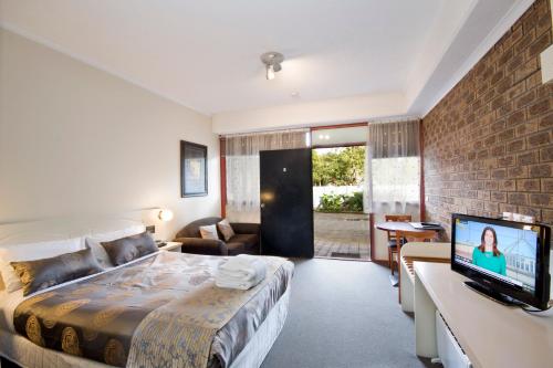 lorne coachman inn