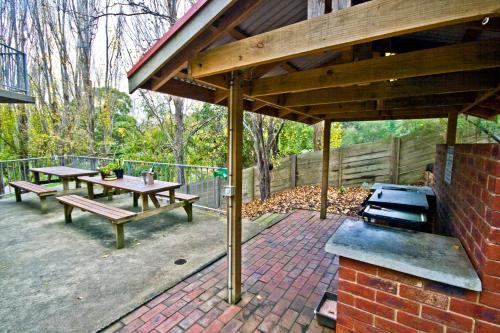 lorne coachman inn