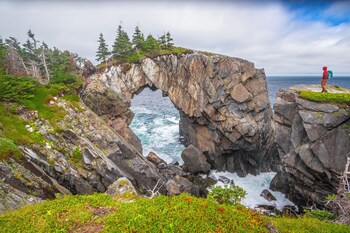 edge of the avalon inn