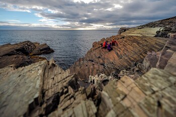 edge of the avalon inn