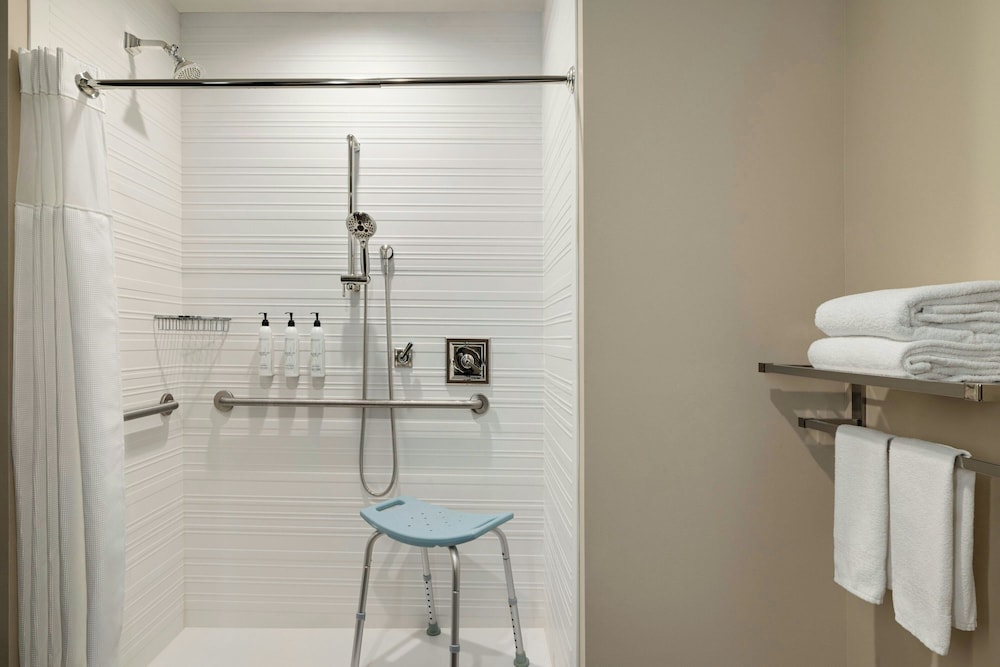 fairfield inn and suites new orleans downtown