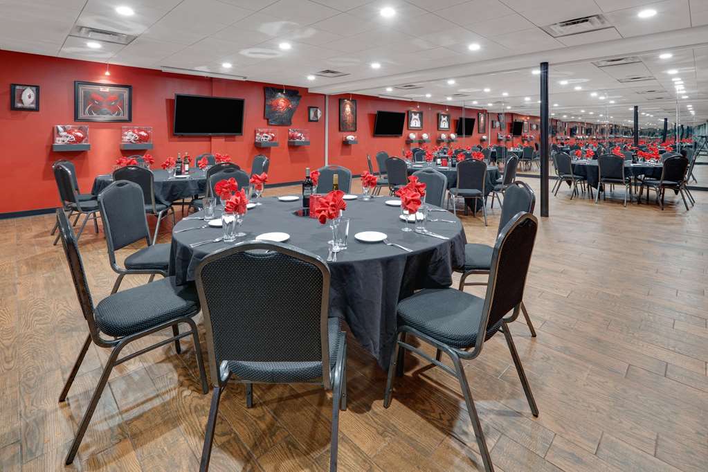 wyndham riverfront little rock