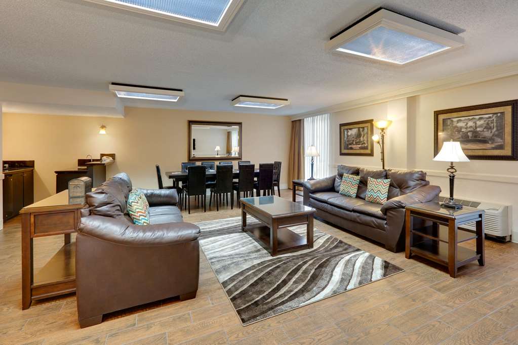 wyndham riverfront little rock