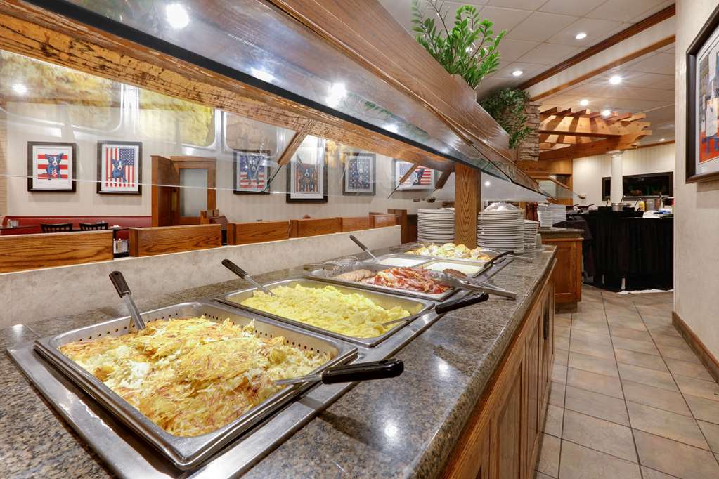 wyndham riverfront little rock