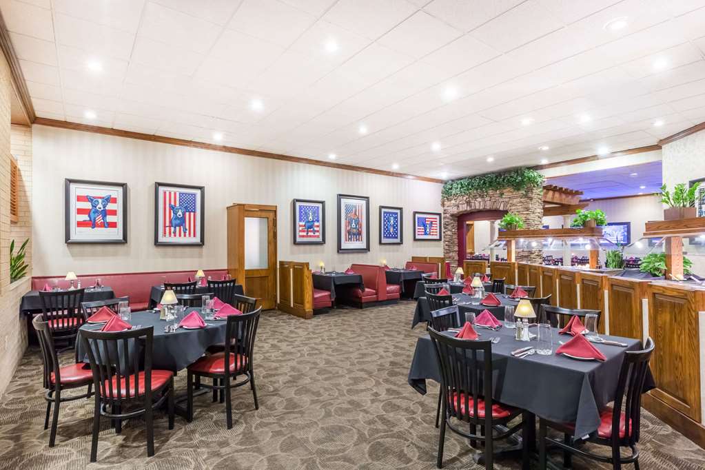 wyndham riverfront little rock