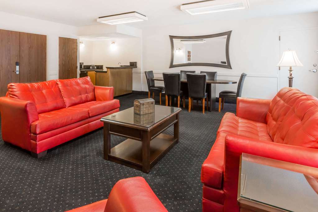 wyndham riverfront little rock