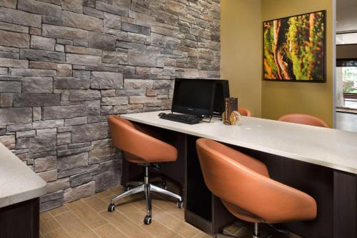 doubletree by hilton hotel lawrence