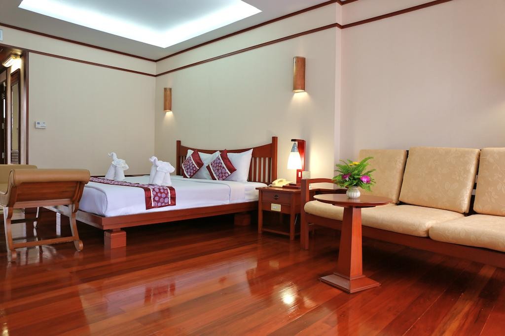 Sappraiwan Elephant Resort & Sanctuary,Phitsanulok>>Kaeng Sopha,4 star