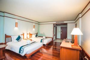 sappraiwan elephant resort and sanctuary