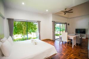 sappraiwan elephant resort and sanctuary
