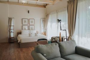 sappraiwan elephant resort and sanctuary