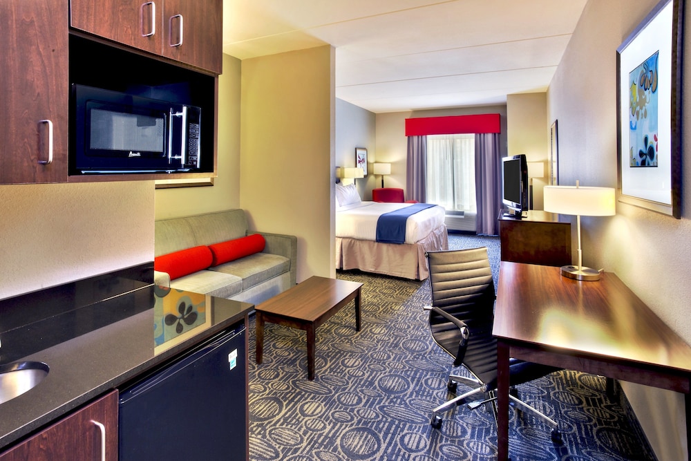 holiday inn express and suites oak ridge by ihg