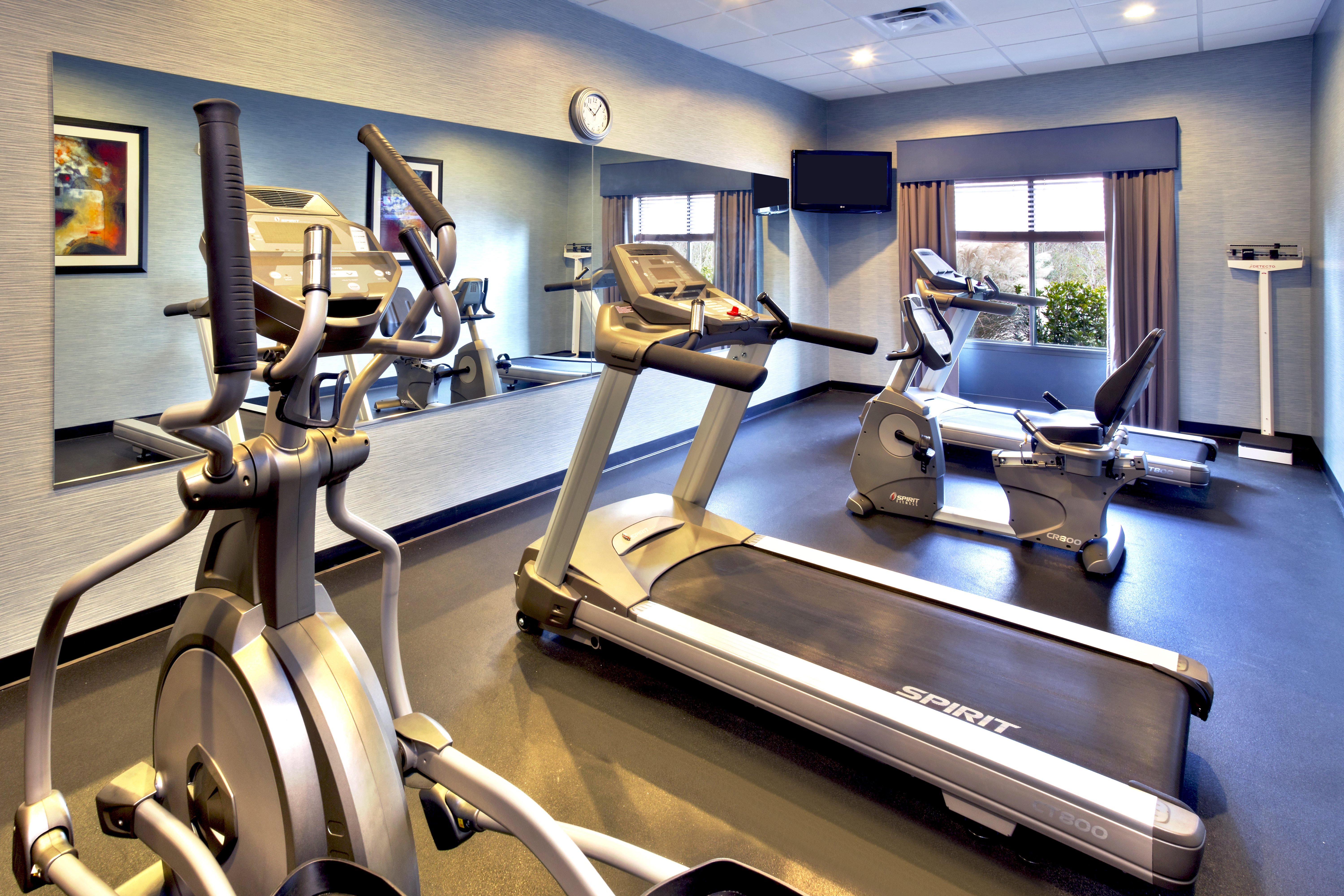 holiday inn express and suites oak ridge by ihg