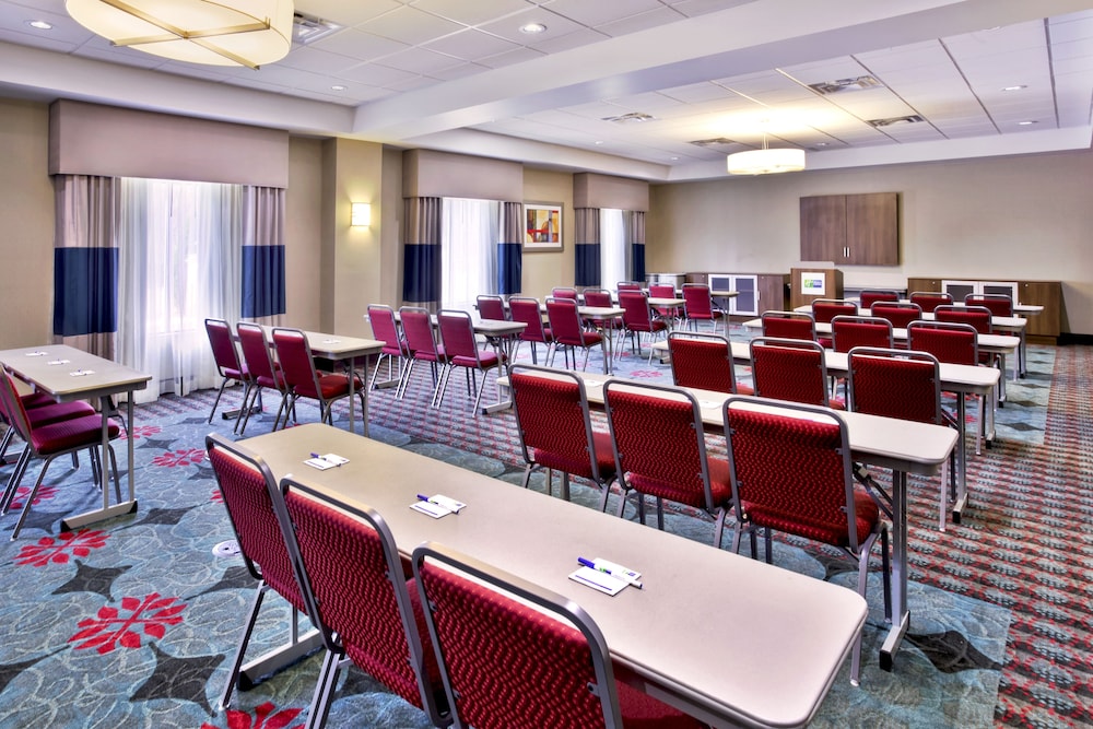 holiday inn express and suites oak ridge by ihg