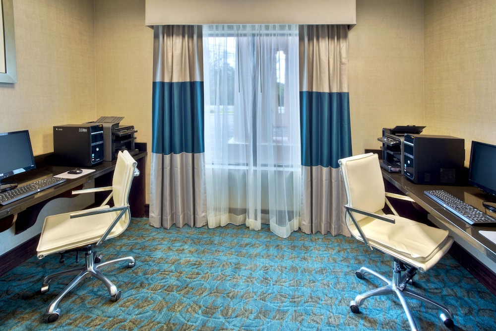 holiday inn express and suites oak ridge by ihg
