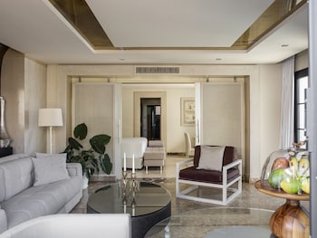 redlevel at gran melia palacio de isora adults only