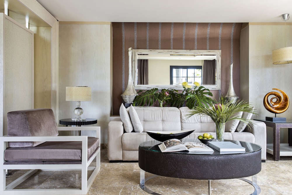 redlevel at gran melia palacio de isora adults only